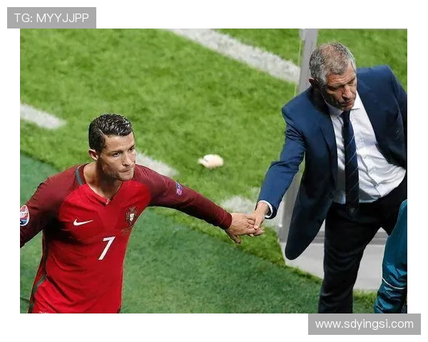 C罗两难抉择胜利或解约免停赛